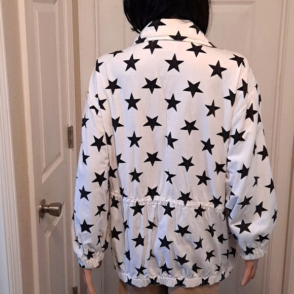 Black and White Star Jacket by Karen Kane with Front Zip and Front Pockets - Picture 6 of 9